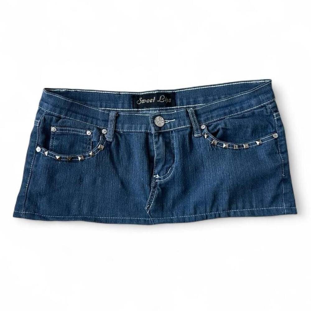 Y2K Sweet Lips Reworked Low‑Rise Micro Mini Denim Skirt – Size 13/14 (Waist 34")